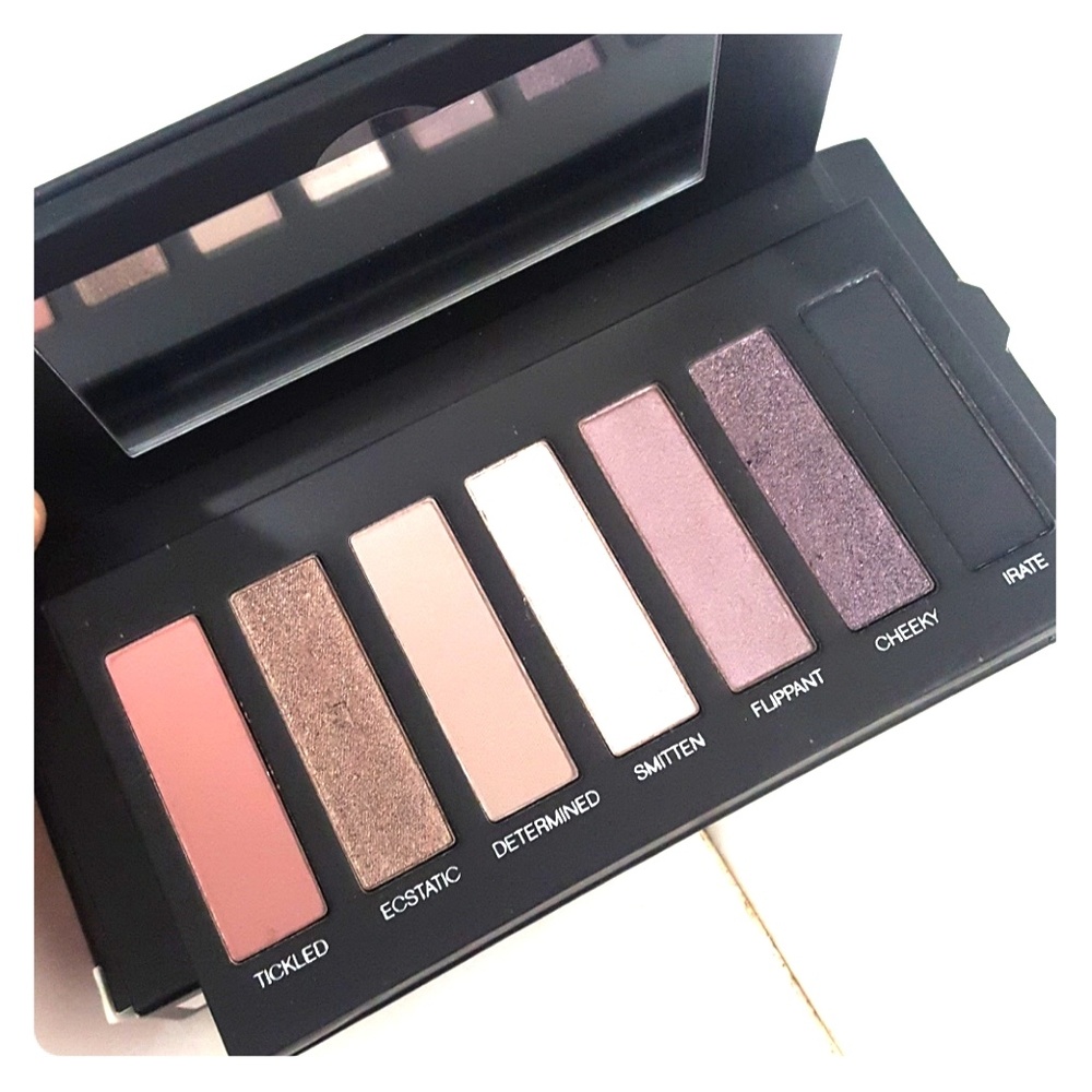 Younique pallette 3